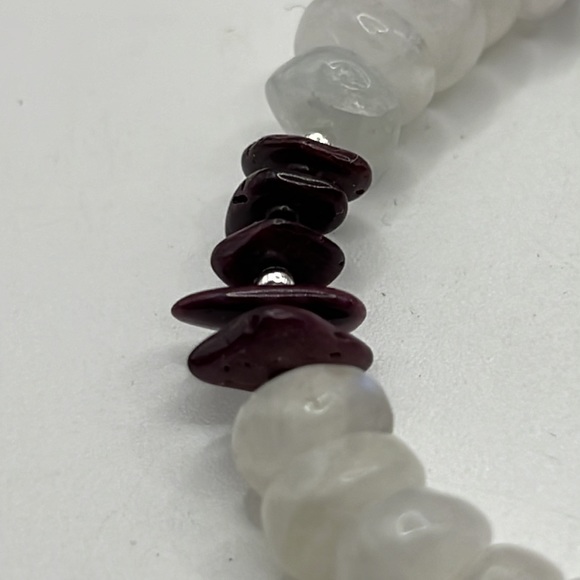 PURPLE SPINY OYSTER, MOONSTONE, AND STERLING SILVER BRACELET - Picture 3 of 14